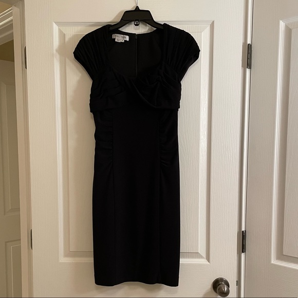 KAY UNGER Ruched Cap Sleeve Black Dress - Picture 4 of 13